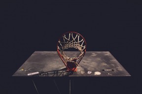 米兰体育官网-卡利亚里前锋跑位灵活打乱防线，卡利亚里战绩500